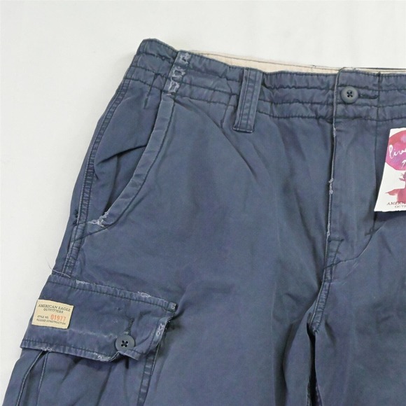 NEW American Eagle 30 x 12" Blue Distressed Patch Pocket Fatigue Cargo Shorts - Picture 2 of 5